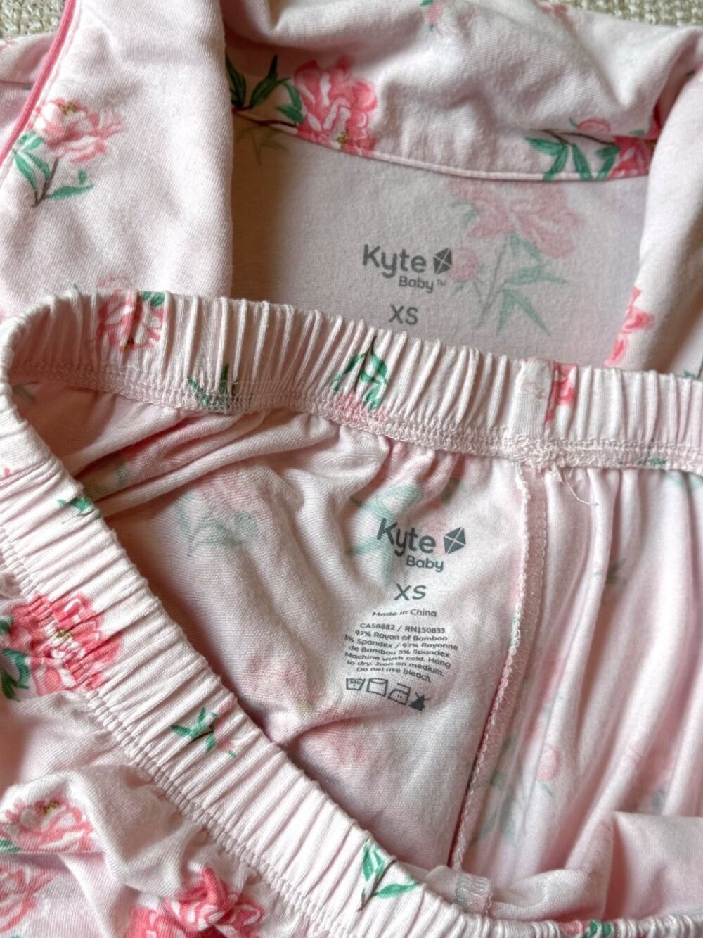 Kyte Baby Sakura Peony Print Pajama Set Adult Size XS Light Pink Bamboo Floral - Picture 3 of 6